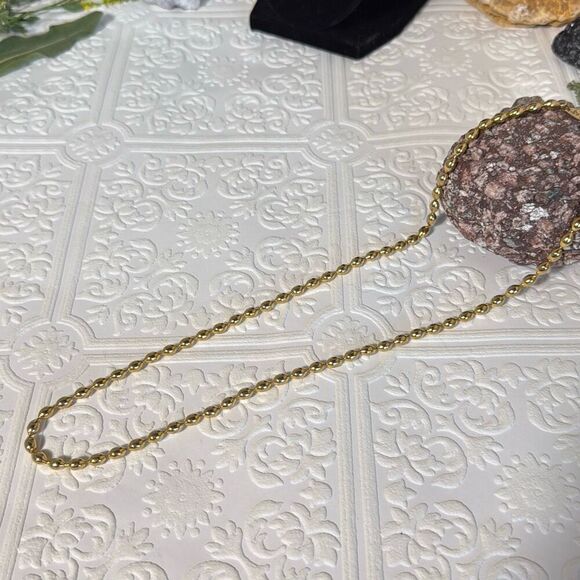 Vintage Gold Tone Oval Link Chain Necklace 24” - Picture 6 of 15